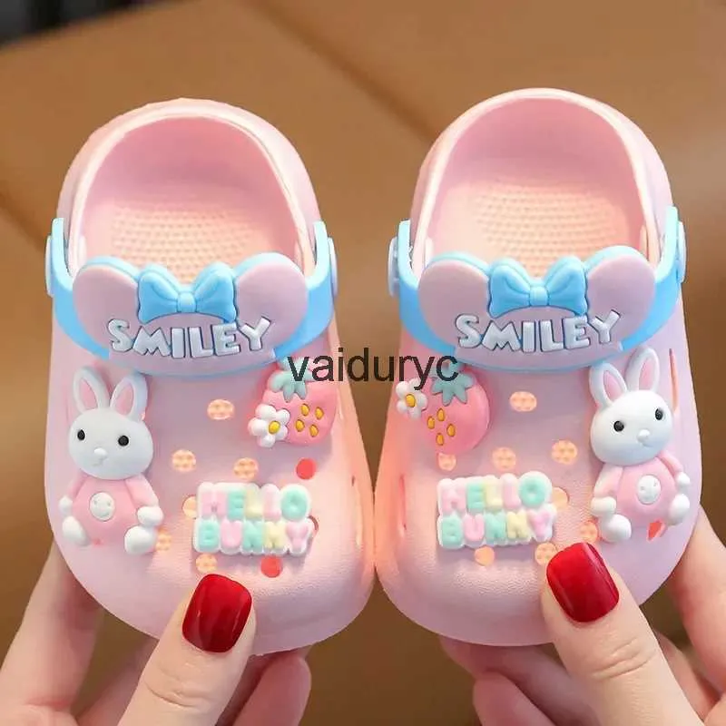 Primi camminatori 2023 Sandali estivi per bambina Pantofole simpatico cartone animato Neonato Neonato Bagno interno Scarpe antiscivolo Ragazzo BeachH24229