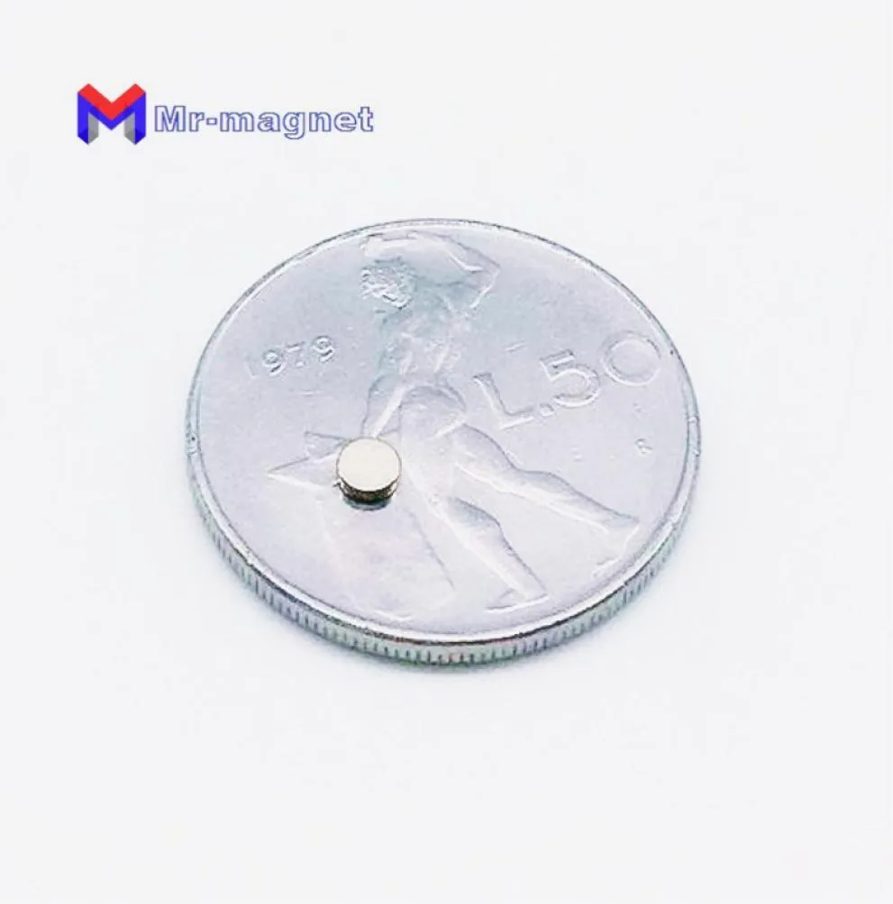 100st 4mm x 1mm liten superstark magnet kraftfull neodymium sällsynt jordnedfeb permanent magneter mini hörlurar högtalare tunn disk3193963