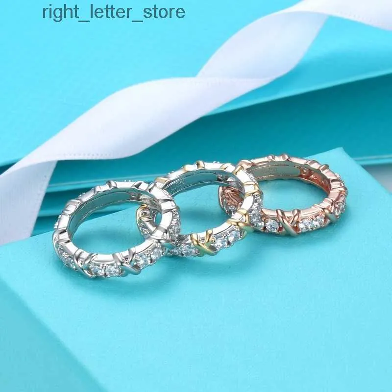 moissanite yüzük tasarımcısı kadın kadın takı kadın gül altın gümüş çapraz yüzük lüks mücevherler bayanlar kız doğum günü hediye boyutu 5-9 dhgate 240229