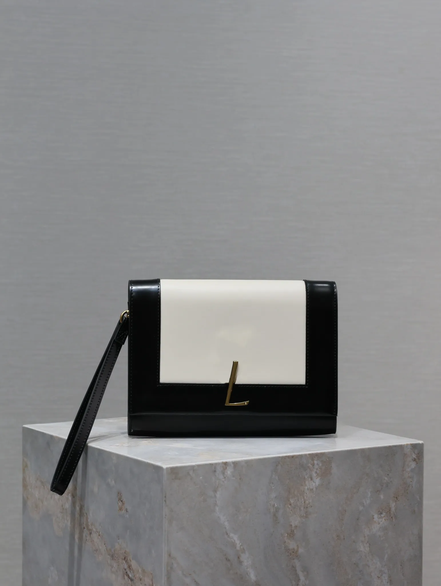 10a bolsa de designer de luxo homem mulheres envelope saco carteira portátil suave couro grande clipe saco de metal logotipo quadrado bolsa de couro genuíno moda casual com caixa saco de pó