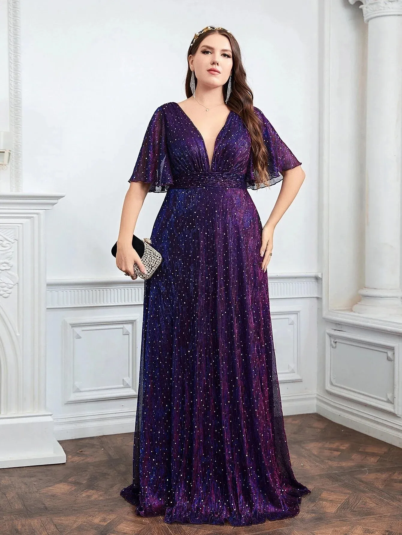 Plus Size Bridesmaids Dresses: Elegant Plunging Neck Glitter Gown