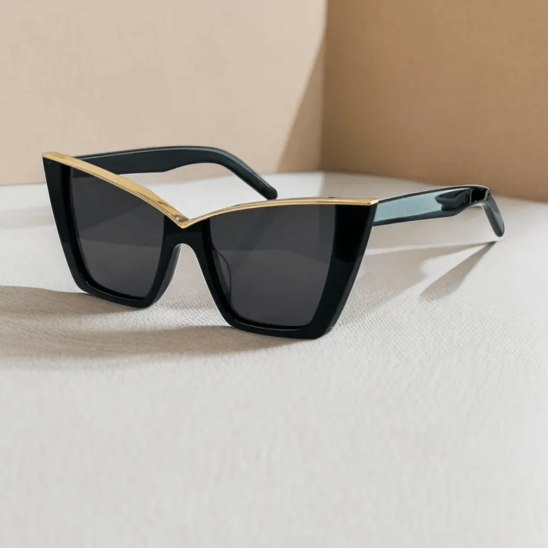 A004 Occhiali da sole di lusso per designer femminili, occhiali cat eye di alta qualità, viso snellente, elementi essenziali estivi di fascia alta, bellissimi occhiali da sole