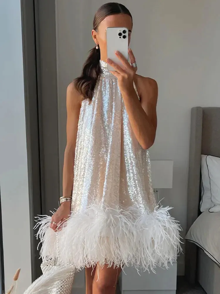 Mini robe à paillettes pour femmes, épaules dénudées, cintre en plumes, sans manches, dos nu, jupe courte ample, mode gilet de nuit pour femmes, 2024, 240229