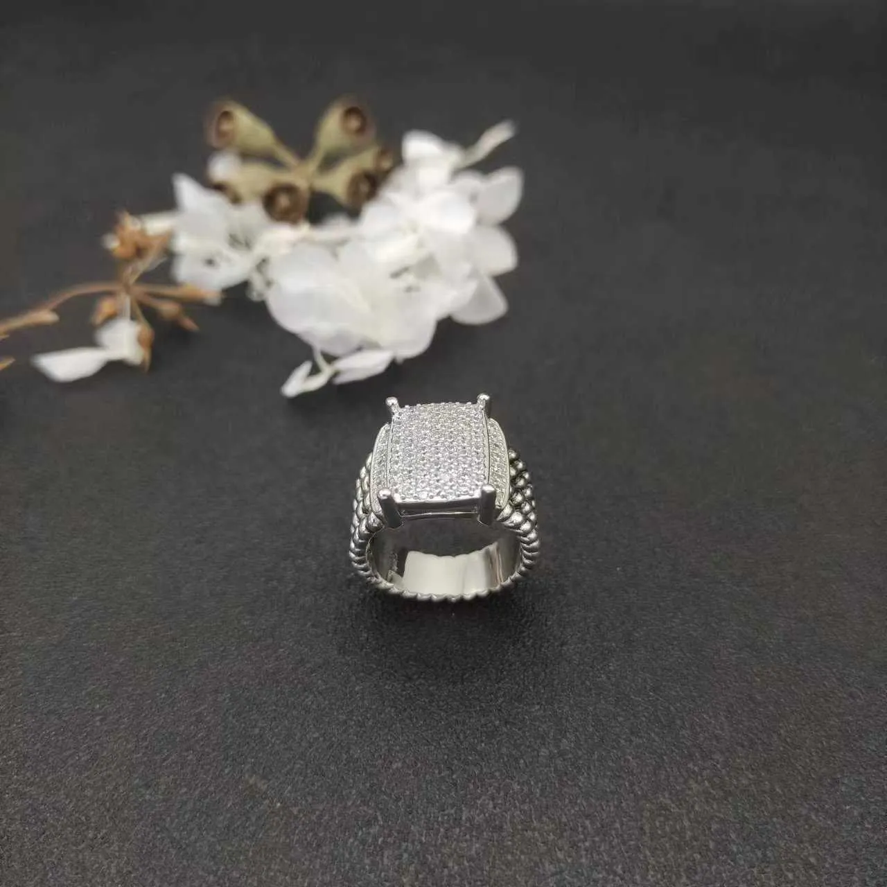 Anéis de casamento de designer de banda torcida vintage DY para mulheres presente diamantes prata esterlina dy anel masculino personalizado moda 14k banhado a ouro joias de noivado Y24