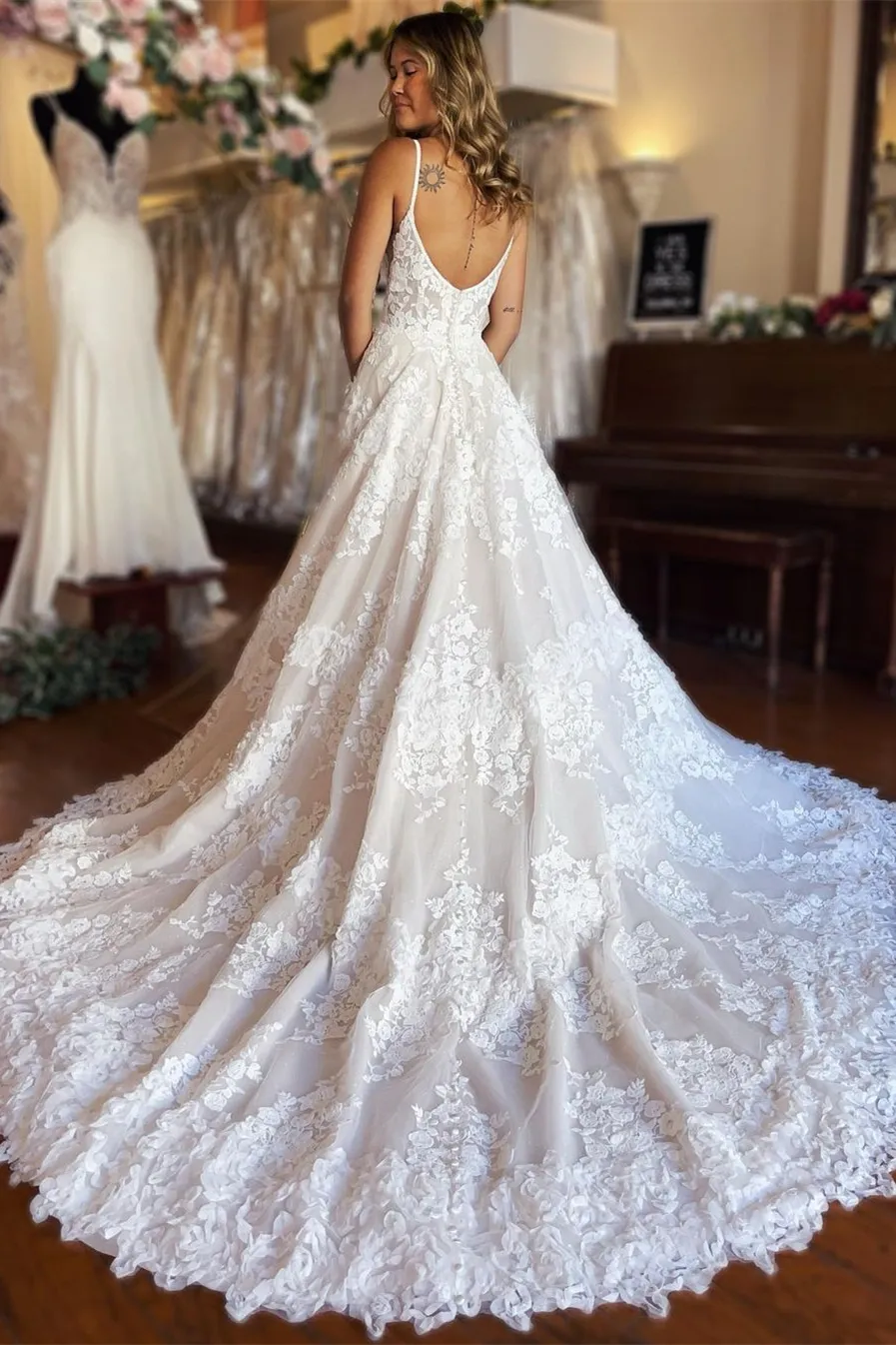 Gorgeous Lace A Line Boho Wedding Dresses Sexy New Spaghetti Straps Split Long Bridal Gowns Open Back Robes de mariage BC15295 0229