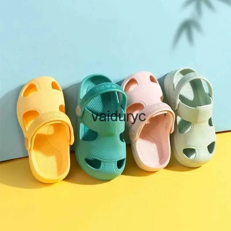 Supper Summer New Baby Hole Buty 2022 ldren ładne non -slip miękka podłoga Old Boys Girl Beach Sandals 1 -5 YearSh24229