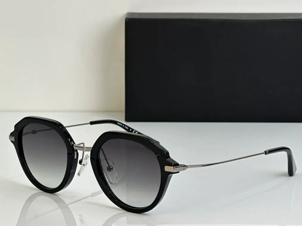 Классические солнцезащитные очки для мужчин и женщин 05YS Ретро-очки Дизайнеры Путешествия Спорт Мода Стиль Очки Анти-Ультрафиолетовые CR39 Доска Овальная полная рамка Случайная коробка