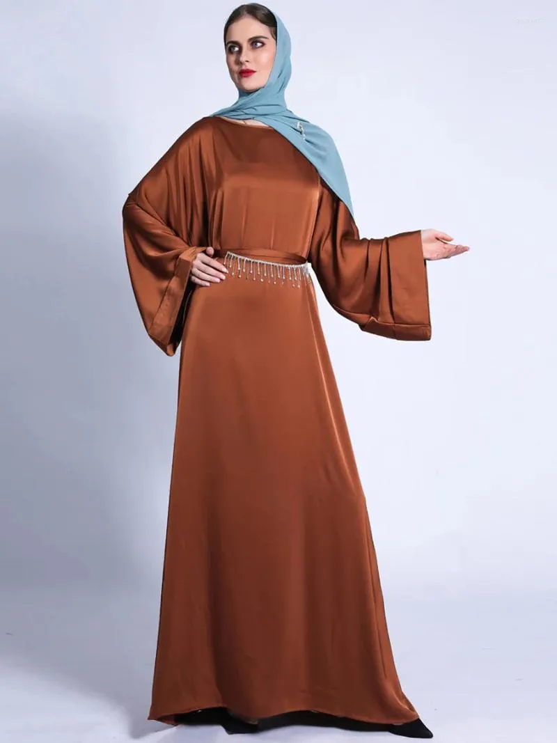 Vêtements ethniques Solid Dubai Abaya Diamonds Fringe Ceinture Femme Musulmane Robe Lâche Longues Manches Larges Islamique Turquie Ramadan (Pas d'écharpe)