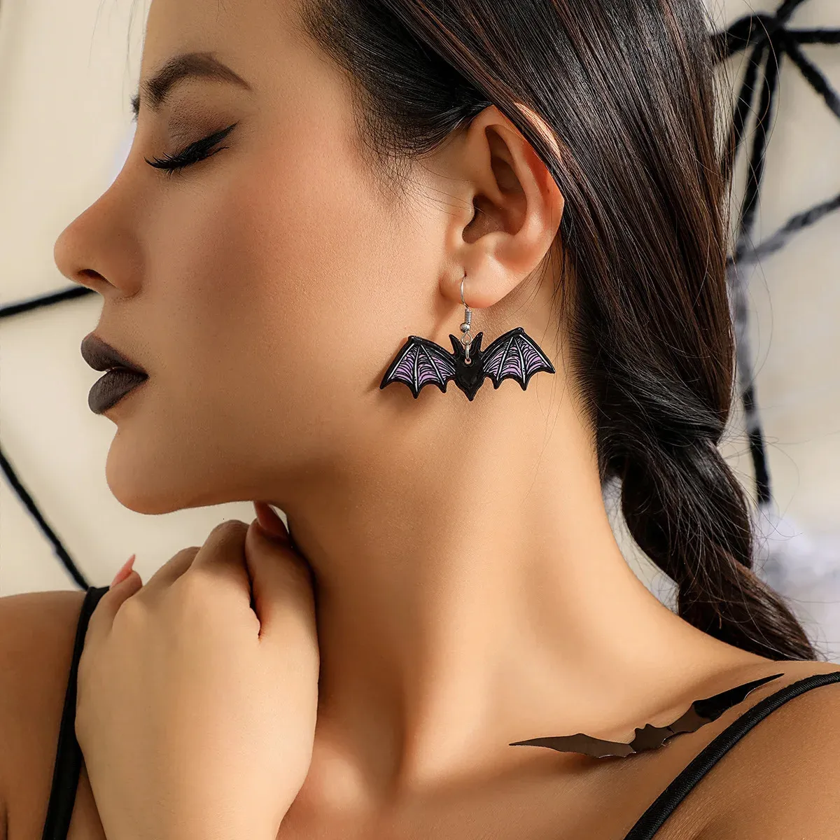 Orecchini A Pipistrello Clip-On Nero &ndash; Gothic Halloween Bijoux Gotici