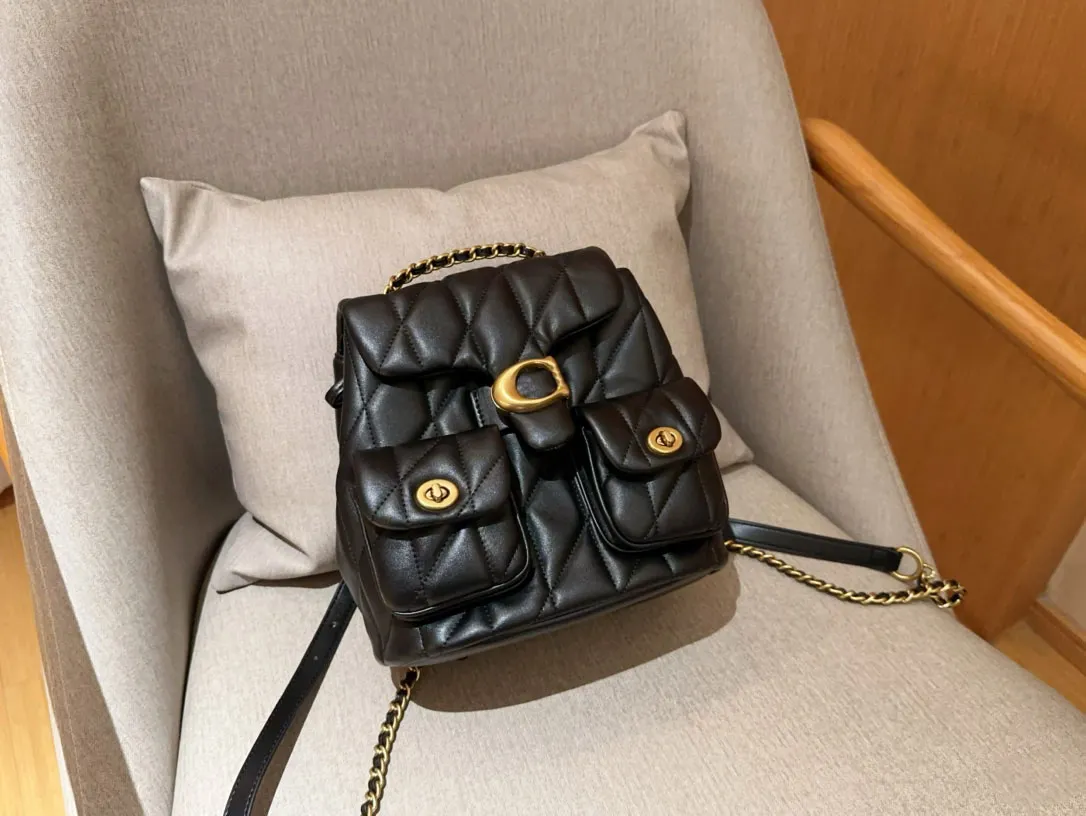 Quilted Nappa Leather Hybrid Backpack: Convertible Crossbody  display picture 3
