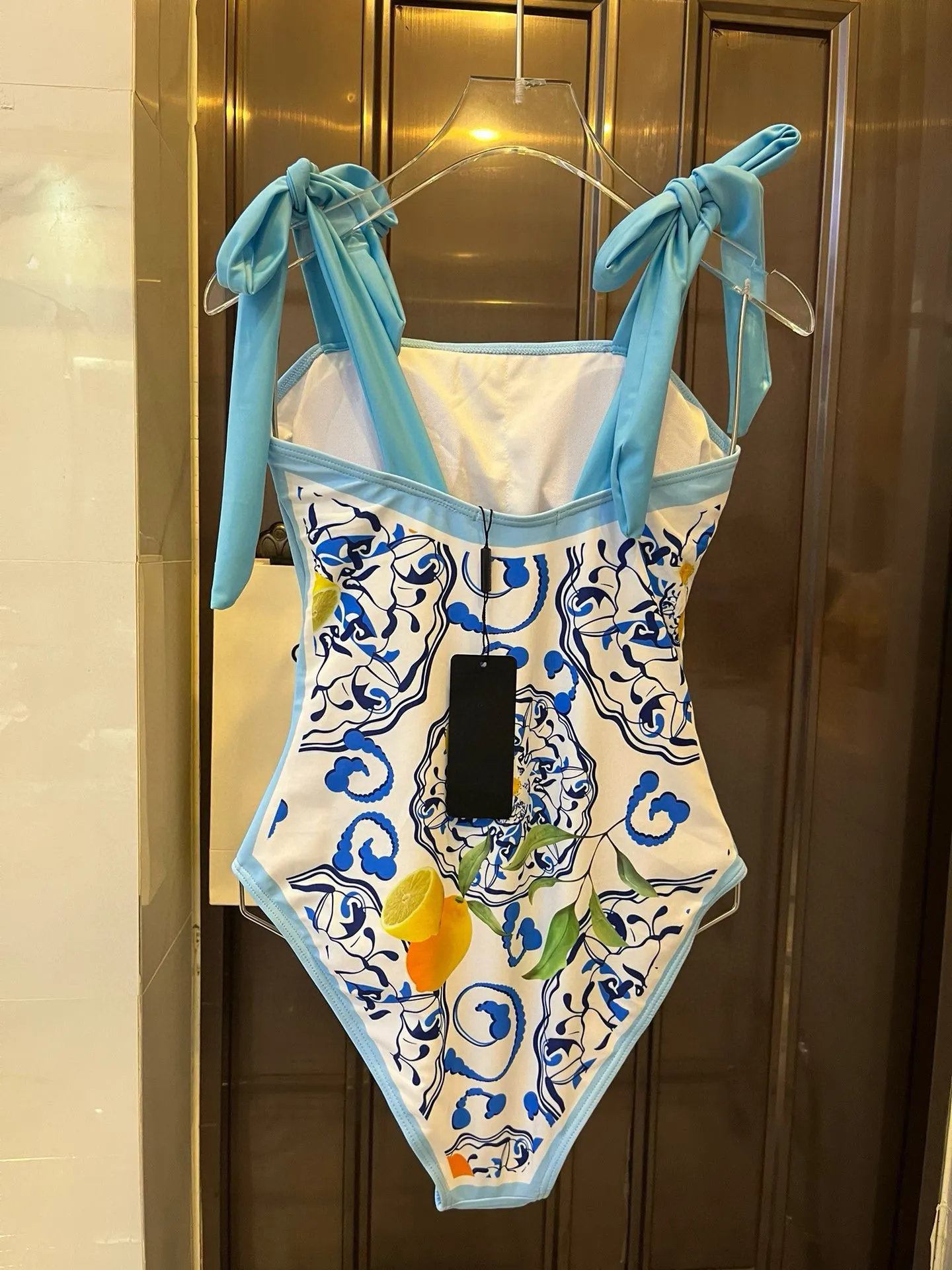 beach dolce and gabbana swim