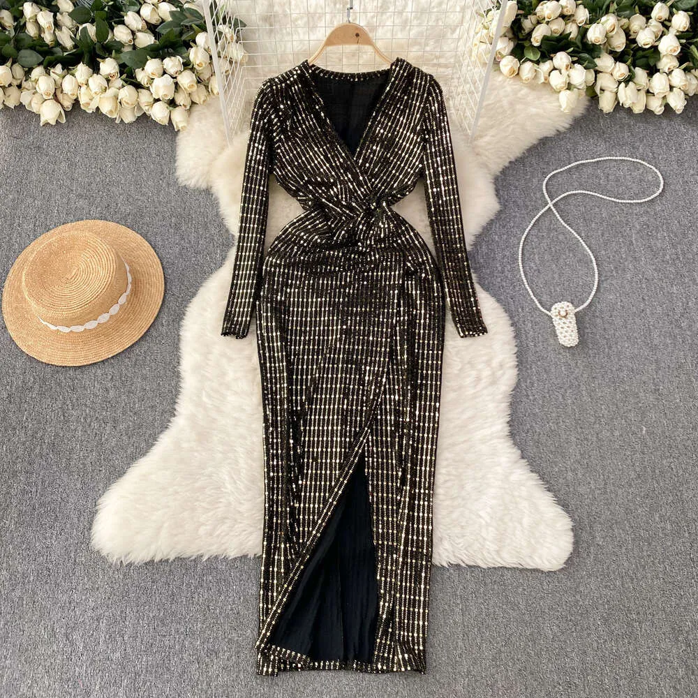 Luxury V-neck Long Dress for Women with Lace Decoration and A-Line  Silhouette for Autumn and Winter from Dhgate Basic & Casual Dresses - price  34.98