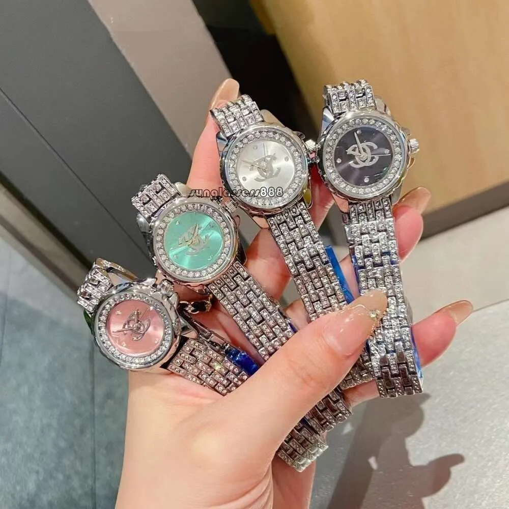 Elegant Ladies Designer Wrist Watch New Fashionable Timepiece, Shop Now!