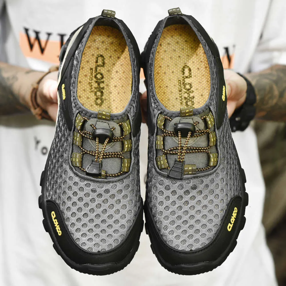 CLOHOO Mens Lightweight Mesh Hiking Shoes For... From  display picture 3