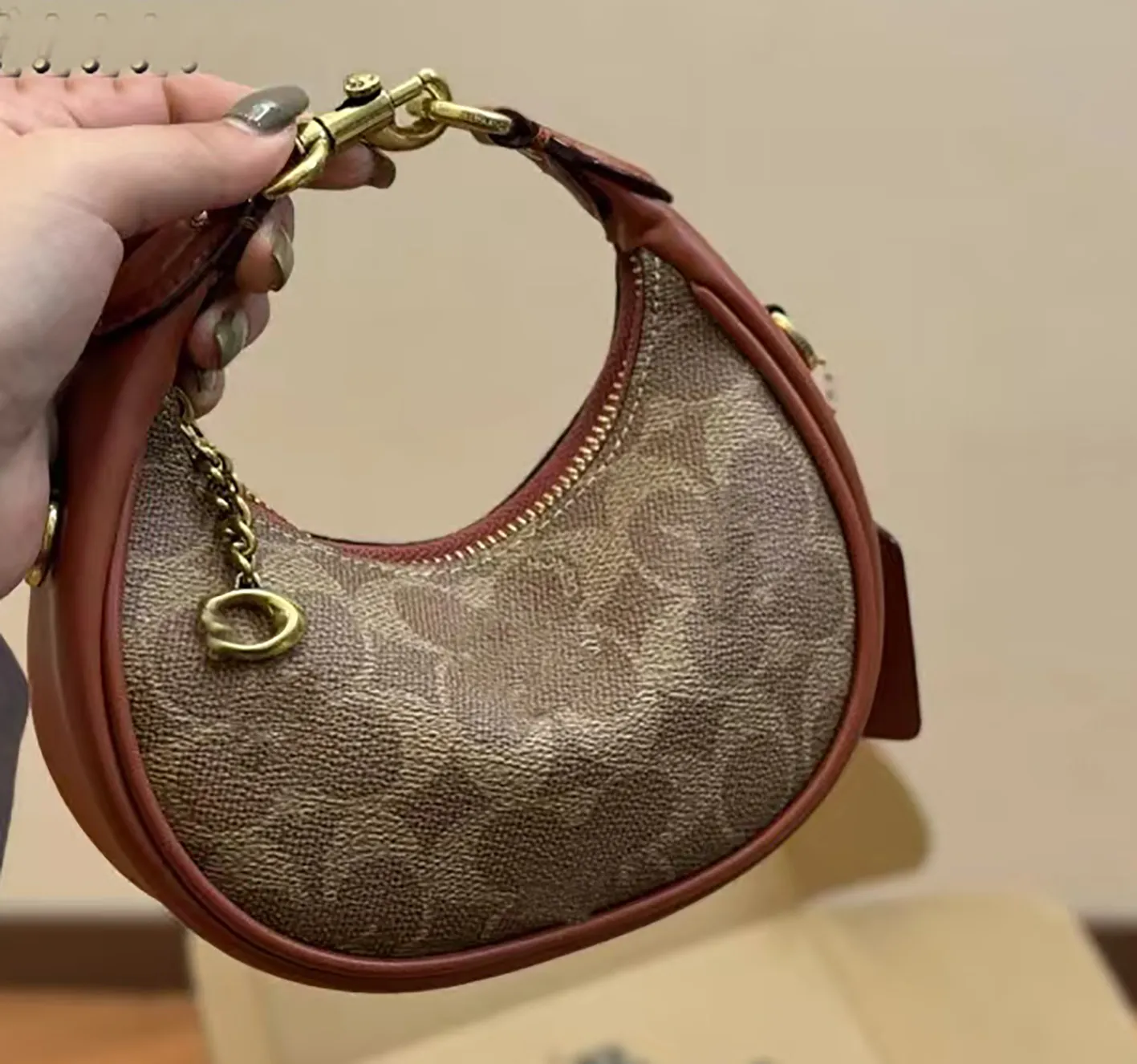 DHgate.com:Ladies Small Designer Handbag: Jonie Mini DHgate.com:Ladies Small Designer Handbag: Jonie Mini