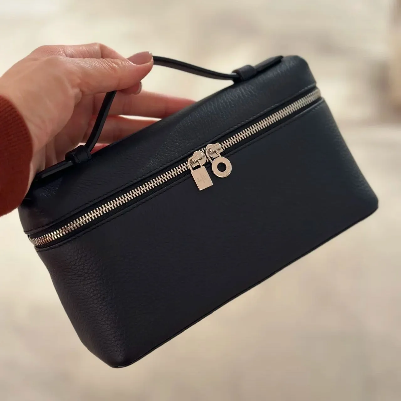 DHgate.com:Fashion extra pocket l19 mini tote bag designer