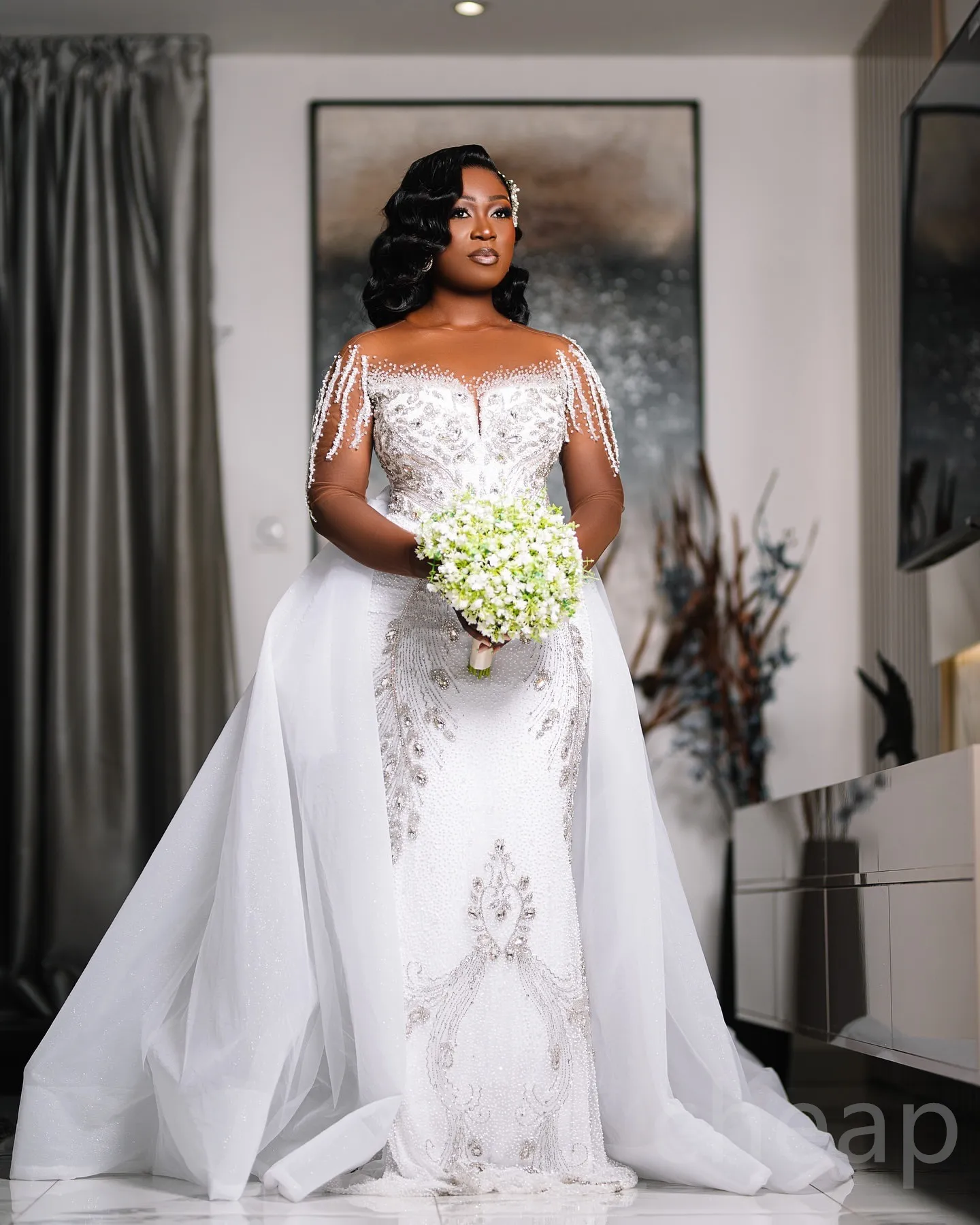 Plus Size wedding dress with Beaded Crystals and Sequined Detachable Train - 2022 Arabic Aso Ebi Bridal Gown (ZJ202)