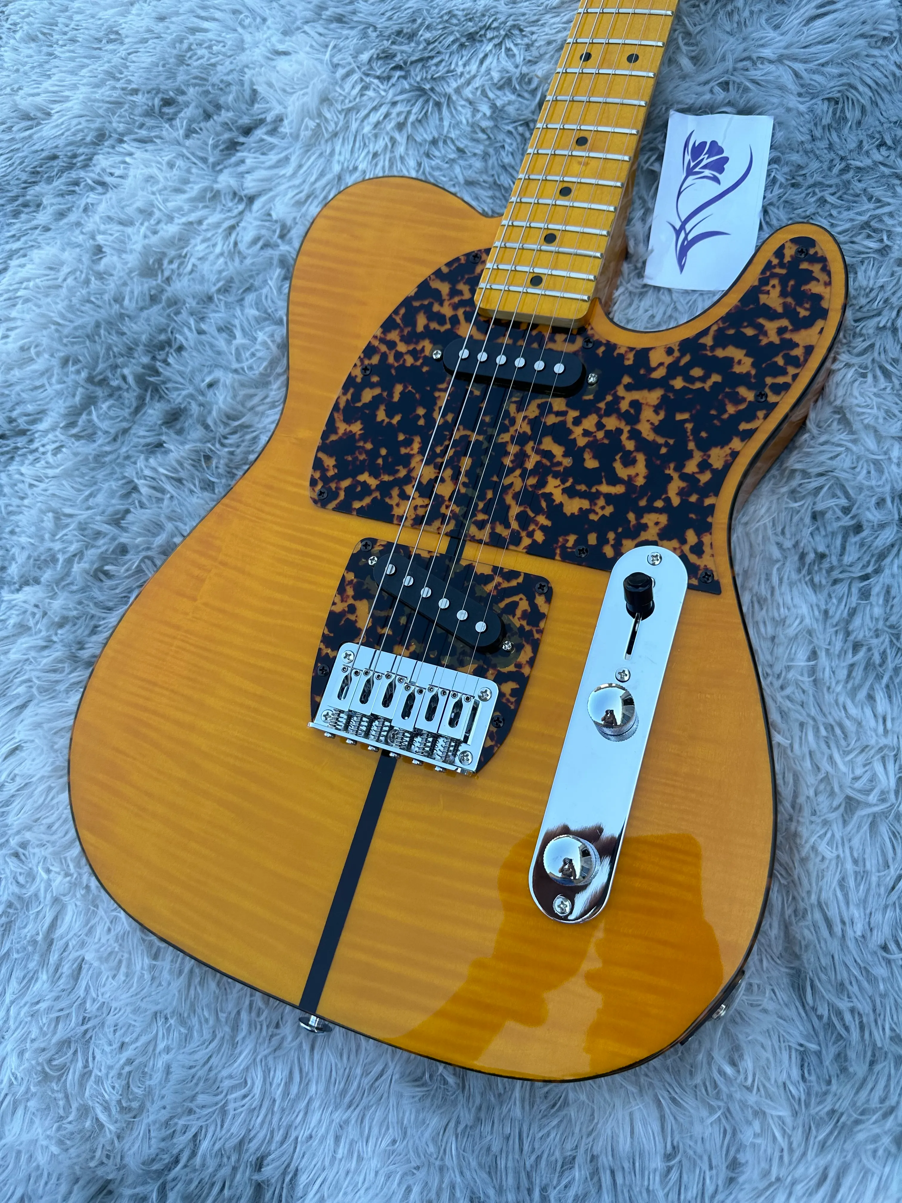 DHgate.com:Electric Leopard Print Guitar: Amber Flame Maple