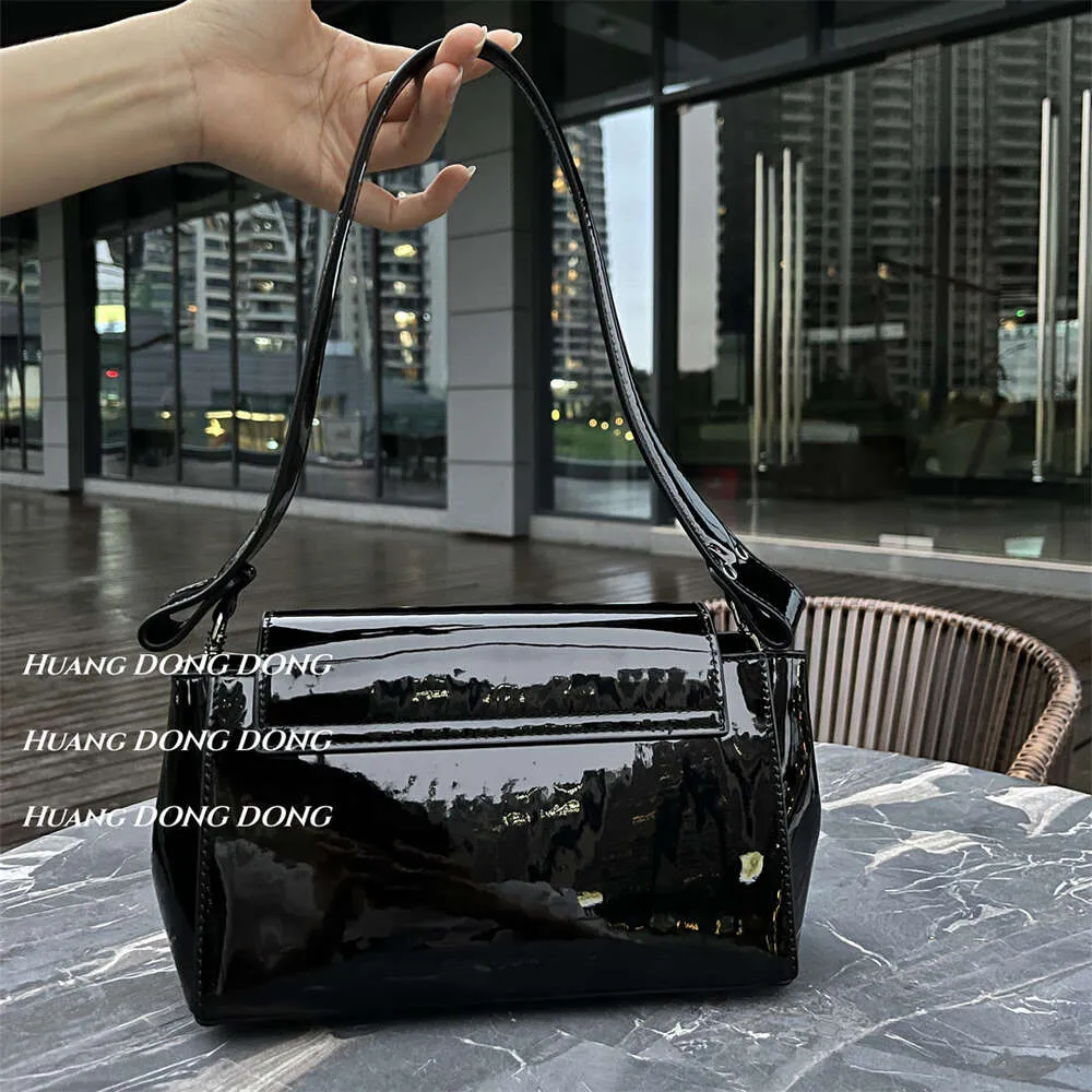 the virgins bijou velvet hand bag イニシャルK the virgins bijou velvet hand bag イニシャルK卸売 通販