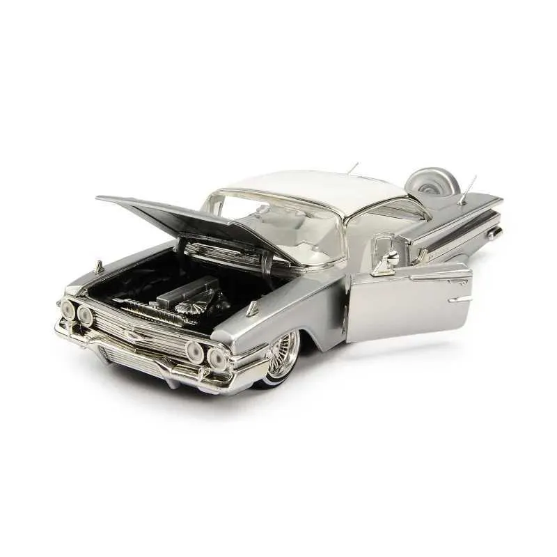 Jada 1:24 Scale Diecast Model Car 1960 Chevrolet Impala Metal