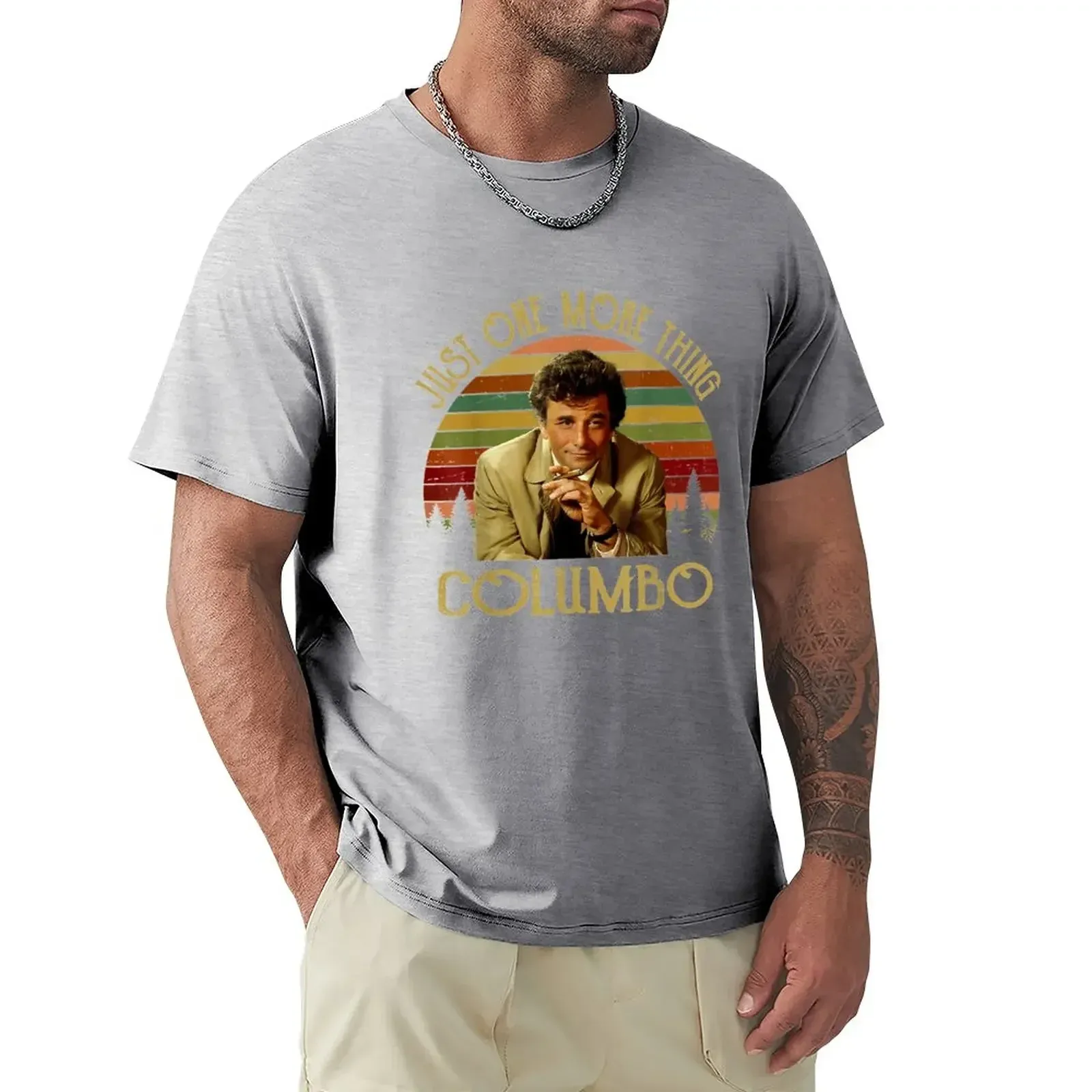 Inspector Columbo V-Ausschnitt T-Shirt Herren – 100% Baumwolle, Regular Fit, Lustiges Motiv