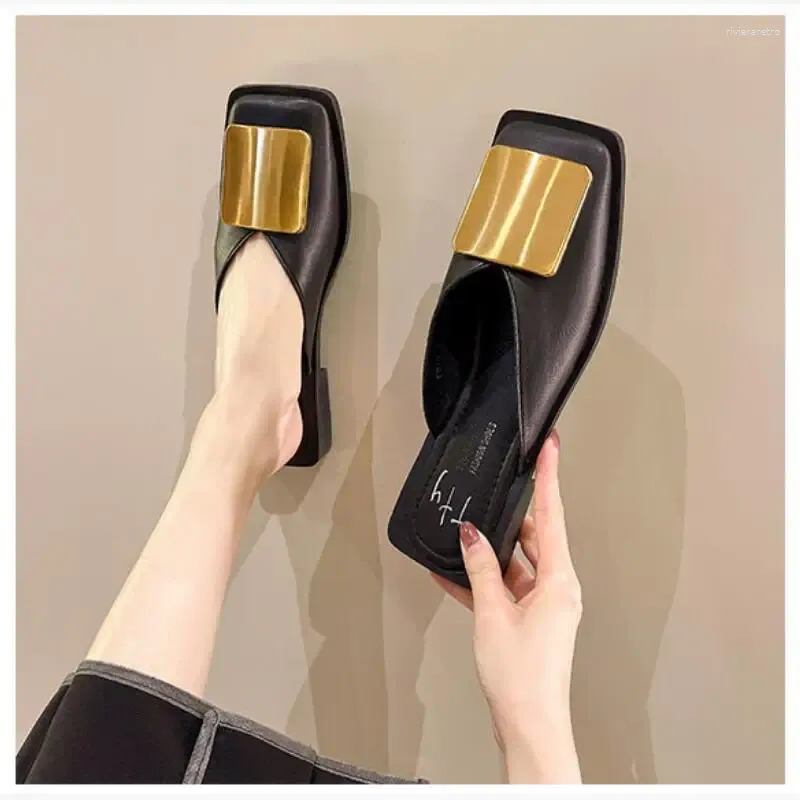 Sippers 2024 Designer Femei Moda Meta Bucke Mues Hees Pătrat Toe Shaow Pantofi Outdoor Side Female Casual_voghion.com