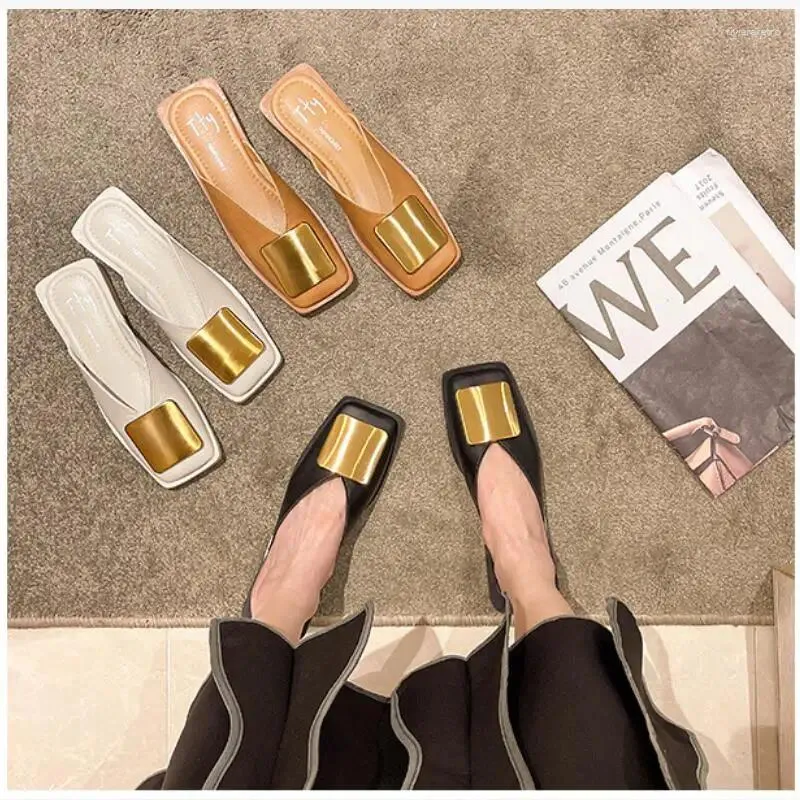 Sippers 2024 Designer Femei Moda Meta Bucke Mues Hees Pătrat Toe Shaow Pantofi Outdoor Side Female Casual_voghion.com