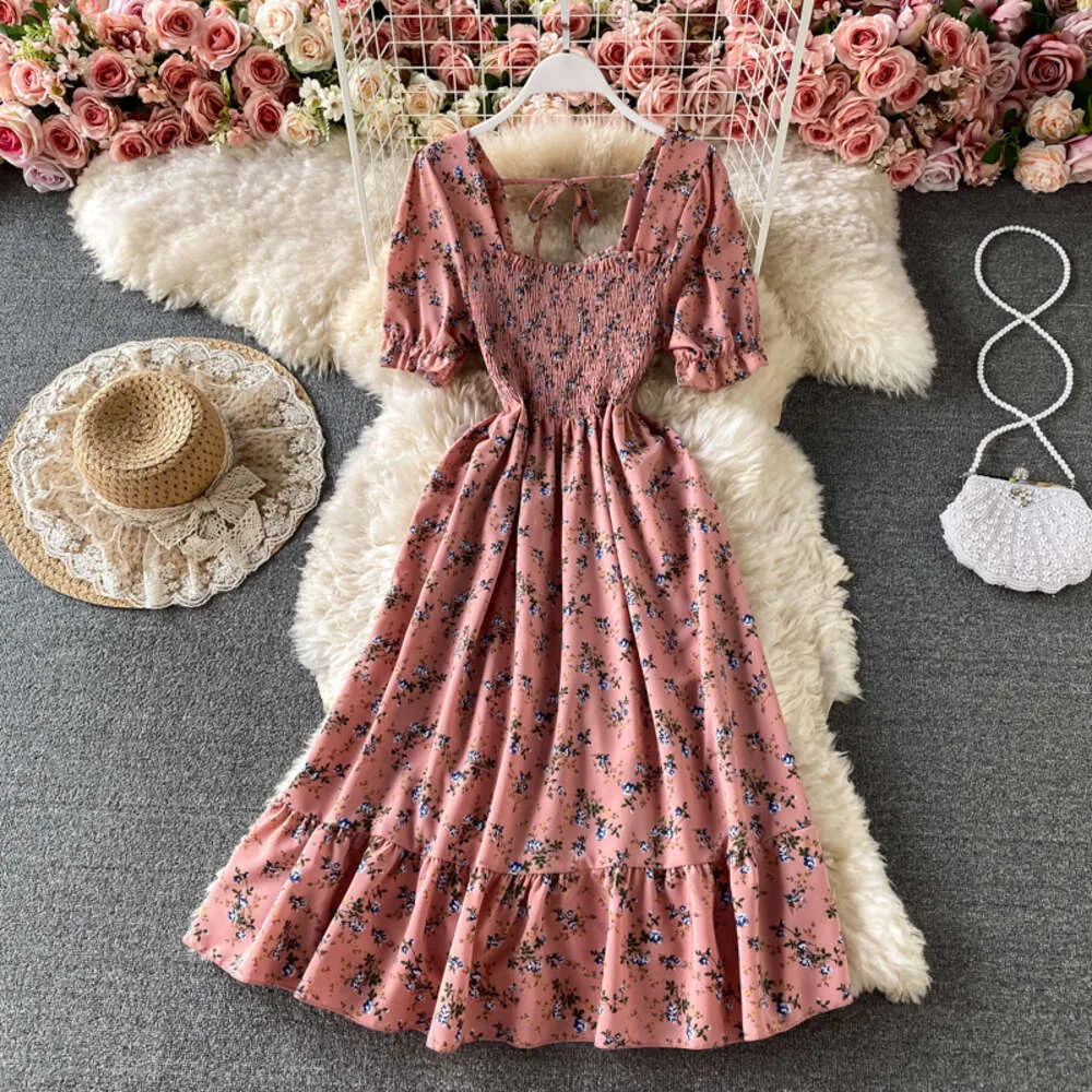 Announce the New Fragmented Flower Dress Womens Sweet French Square Neck Pleated Mid Length Waist Show Thin High Waist Fairy Dress Announce the New Fragmented Flower Dress Womens Sweet French Square Neck Pleated Mid Length Waist Show Thin High Waist Fairy Dress