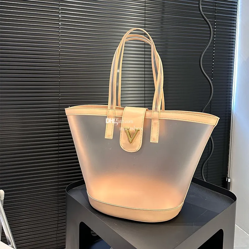 Large summer handbags hotsell