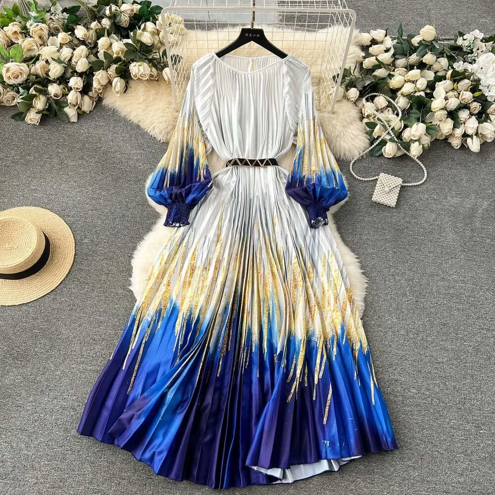 green emerald velvet dress Glittery Pleated Empire Waist Sleeveless Formal Evening Dress main image 1