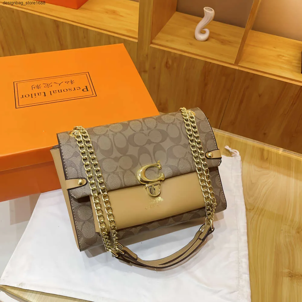 DHgate.com:Trendy Designer Small Square Bag: Versatile One