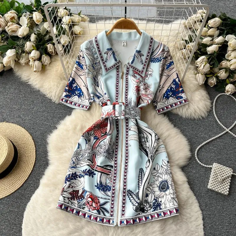 Vintage Printed Slim Fit Party Dress with Turn-Down Collar and Short Sleeves Vintage Printed Slim Fit Party Dress with Turn-Down Collar and Short Sleeves