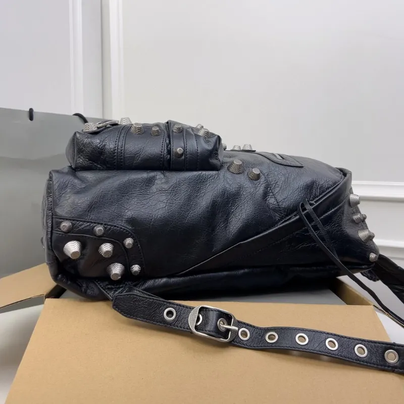 Mens Designer Leather Laptop Backpack: 13 Inch Computer Shoulder