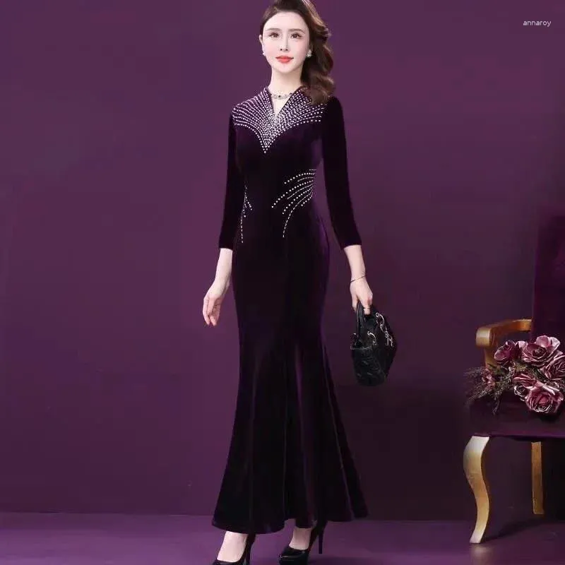 summer dress elegance diamond Chic French Spaghetti Strap Mini Dress with Diamond Pattern and Hollow  Design for Elegant Summer Vacations main image 0