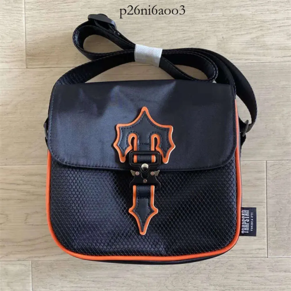 DHgate.com:Trapstars Bag Designer MESSENGER BAG Mens 1.0 DHgate.com:Trapstars Bag Designer MESSENGER BAG Mens 1.0