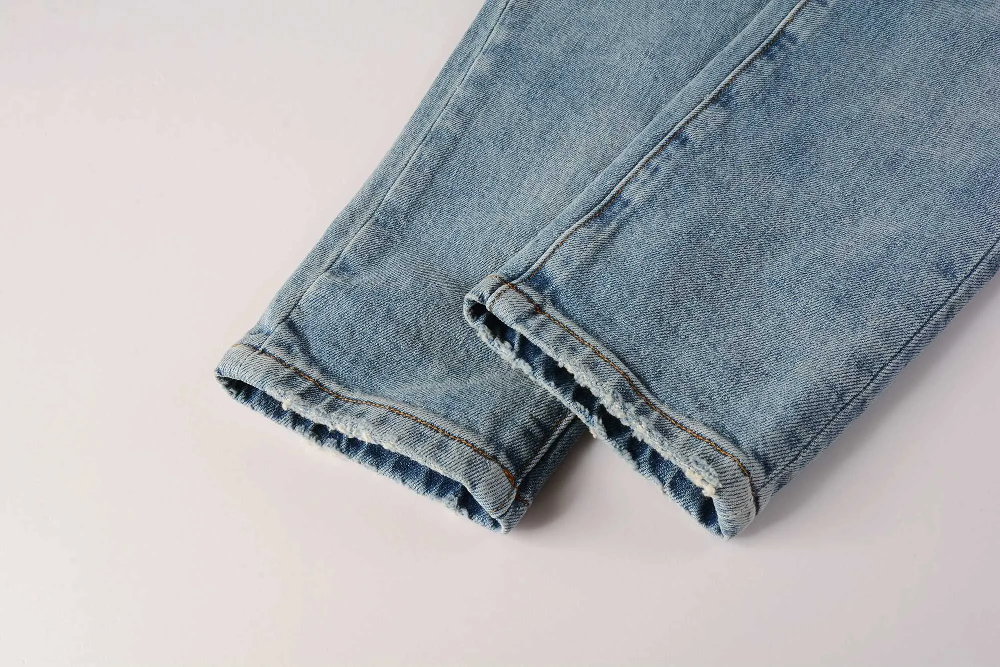 Jeans da uomo con spacchi al ginocchio in resina viola ROCA a vita bassa e skinny, pantaloni da uomo di nuova tendenza alla moda americana High Street_voghion.com