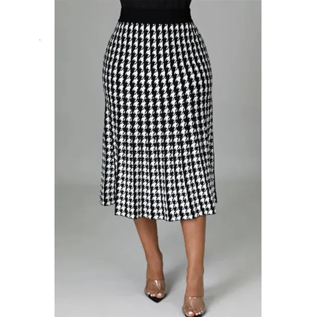 Plus Size Plaid Skirt - High Waist Houndstooth Midi Skirt