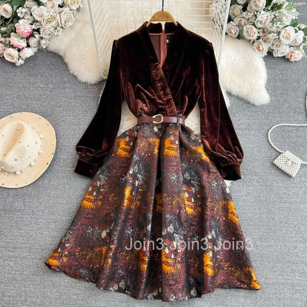 Chinese Velvet Jacquard V Neck Dress - Long Sleeve, V-Neck, Waist Wrap, Slim Fit for Autumn and Winter