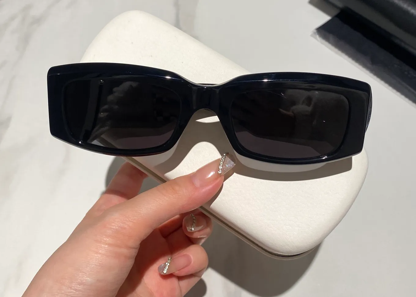 Chunky Rectangle Sunglasses UV400 Protection for Men Women Thick Frame Square Sunglasses for Women Men Chunky Rectangle  main image 3