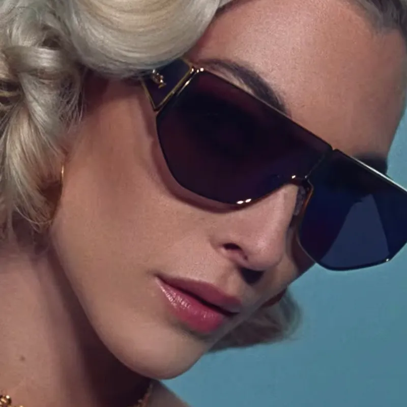 Oversized Shield Sunglasses with Metal Frame and UV400 Protection Retro Modern Fashion Sunglasses Unisex Oversized Shield  main image 2