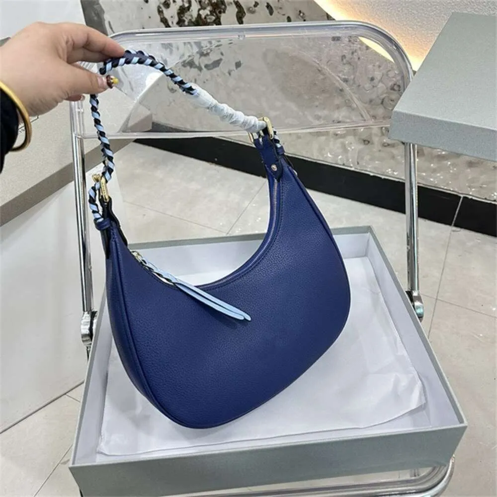 Designer Leather Crossbody Bag for Women Elegant and Practical Everyday Handbag