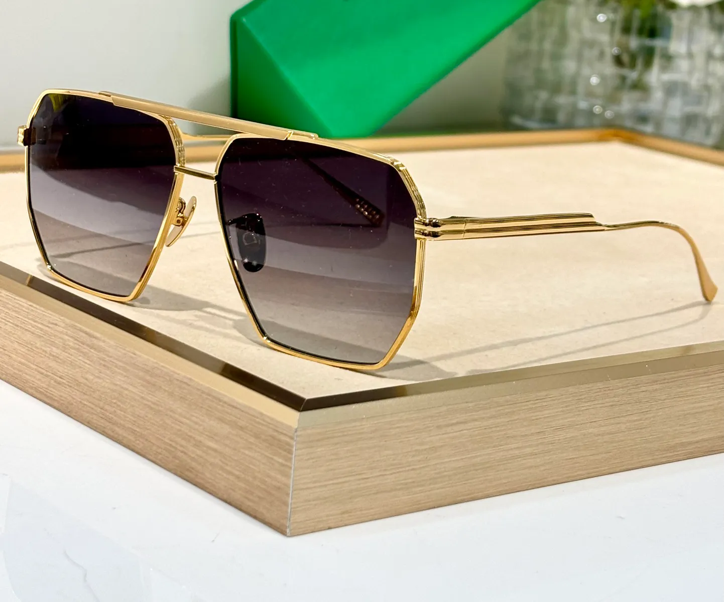 Square Gold Metal Frame Sunglasses with Dark Grey Gradient  display picture 1