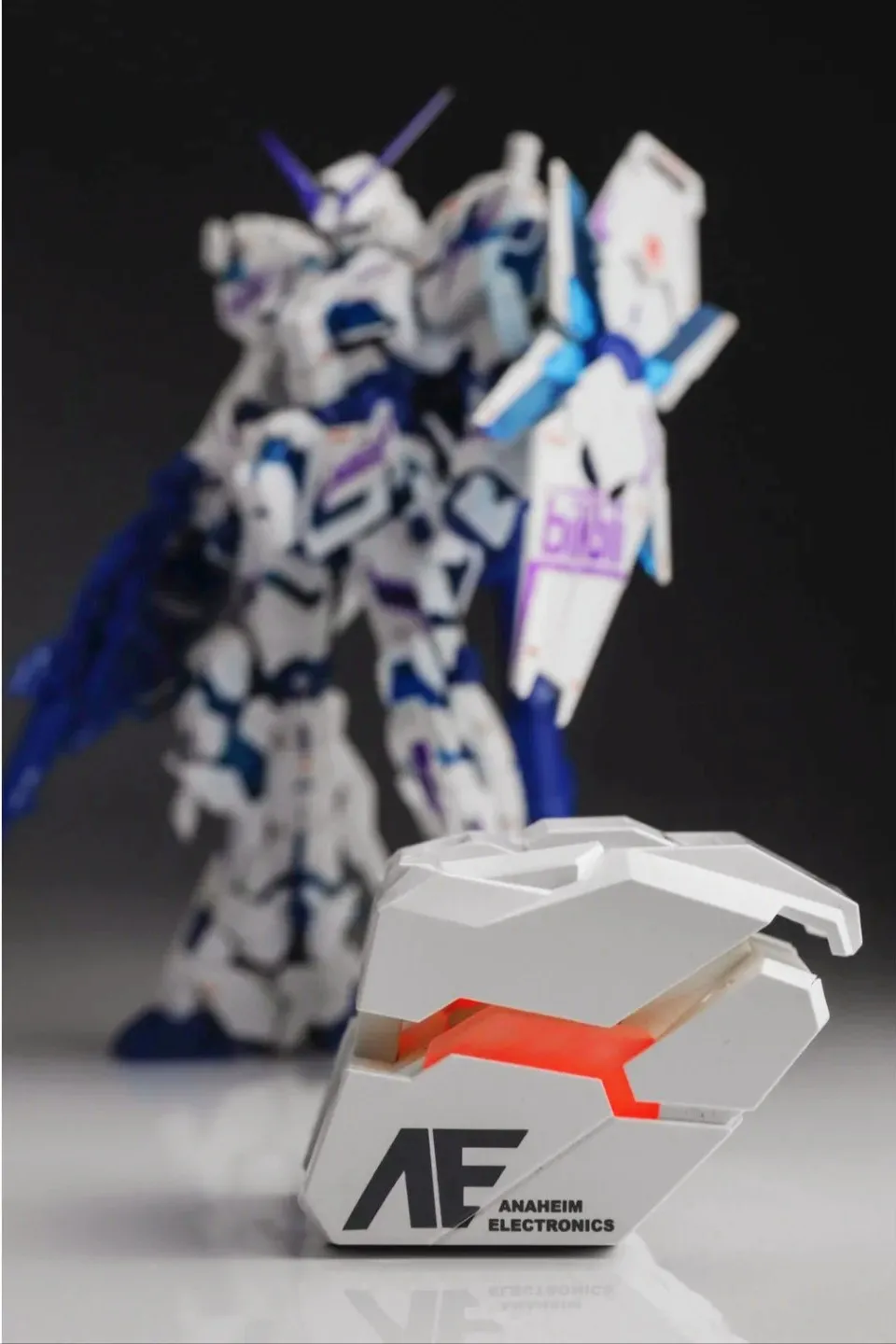 DHgate.com:2024XIANGBIZI Unicorn Gundam RX-0 True Wireless