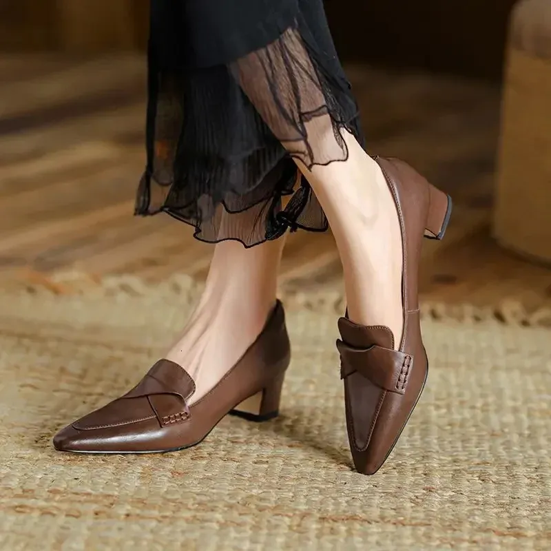 Pointed moccasins deals