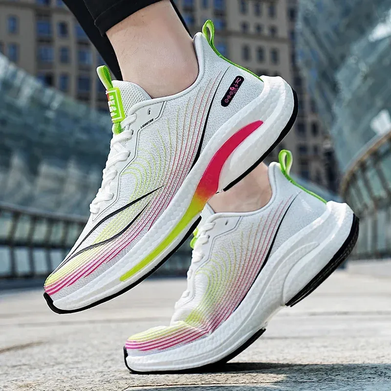 Ultralight Running Shoes Men Microfiber Breathable Mesh  display picture 1