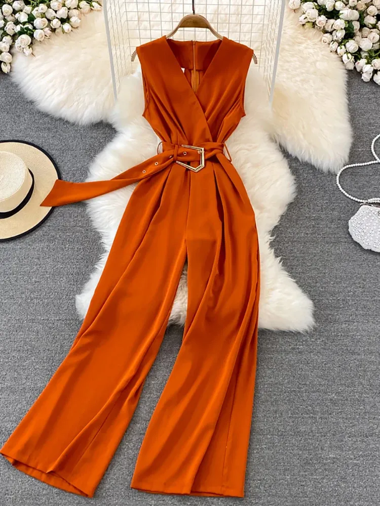 Women\'s Wide Vintage Belt for Dresses Jumpsuit Women White Wide Faux Leather City Fashion Rodeo Style Belt  main image 2