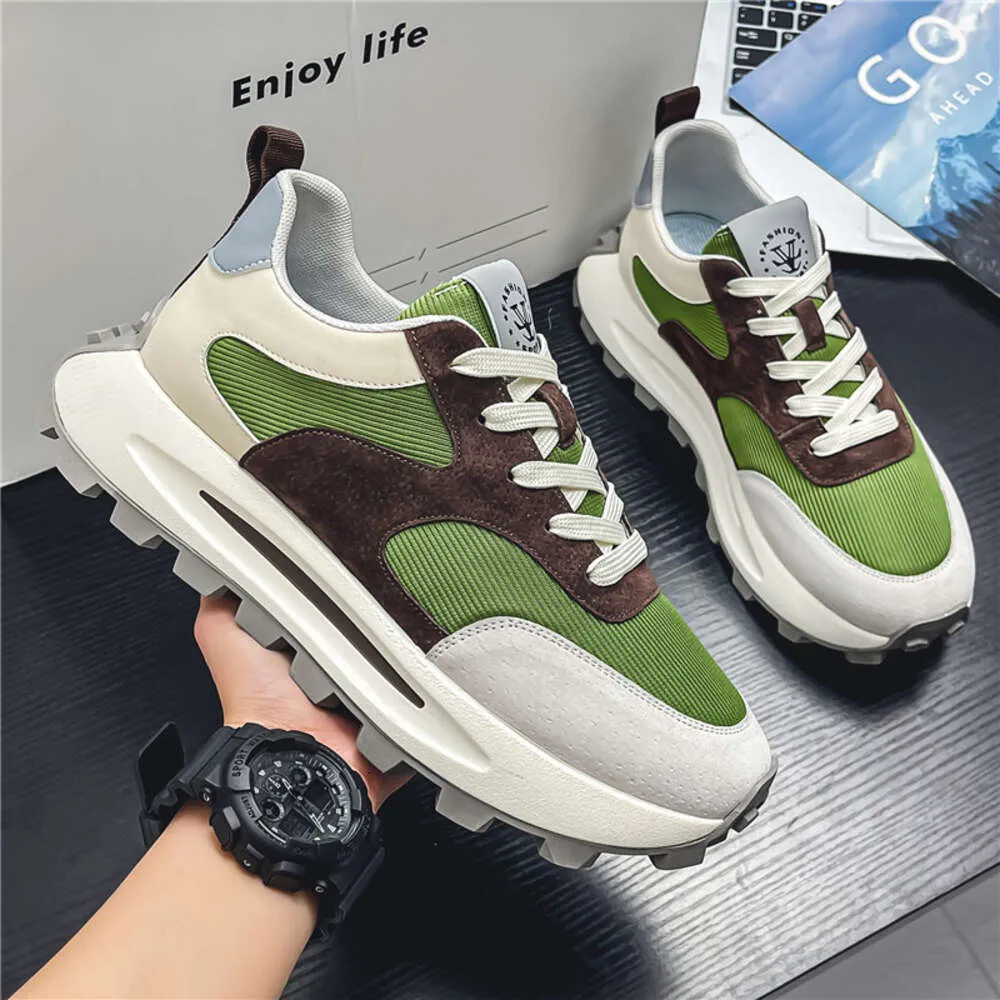 Mens Leisure Sports Shoes Athletic Style For All Seasons  display picture 3