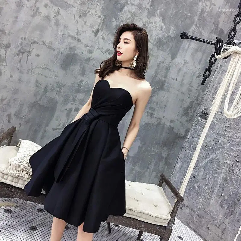 Strapless Prom Dress Knee-Length Nylon A-Line Natural Waist for Winter  Evening Party from Dhgate Urban Sexy Dresses - price 96.39