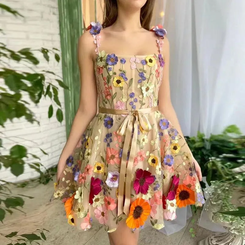 DHgate.com:Summer A-line Floral Lace Embroidery Sleeveless