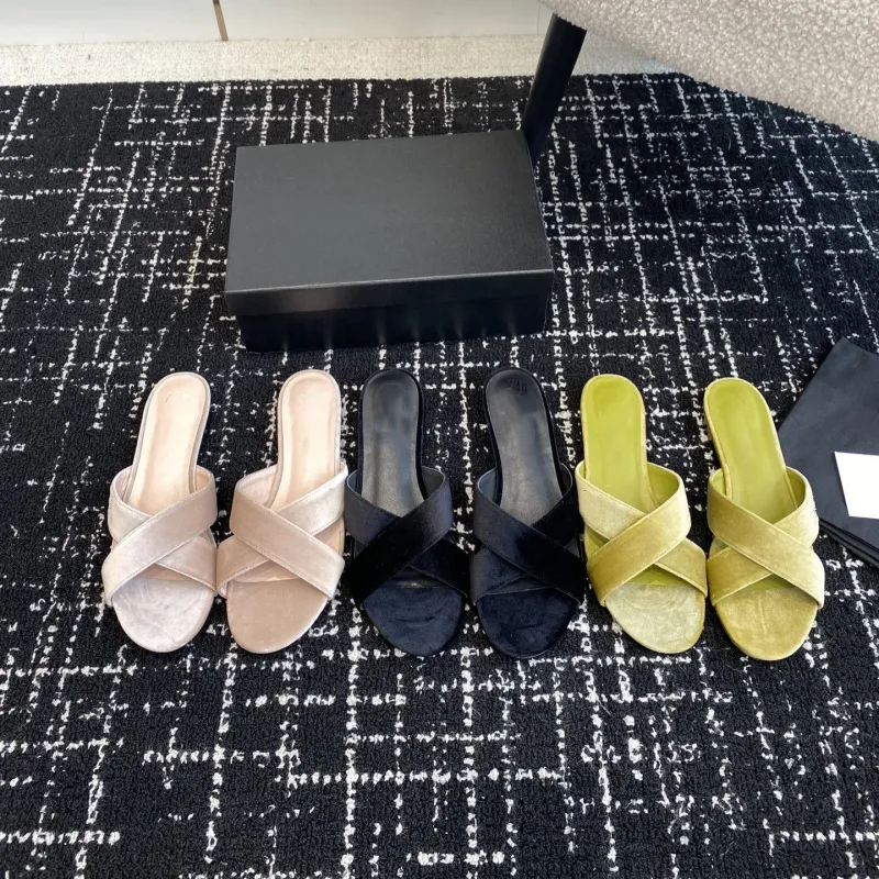 Designer Candy Colored Blaire Quad Sandals For Women Fashionable Beach Slippers From Booklist 105.27 DHgate.Com